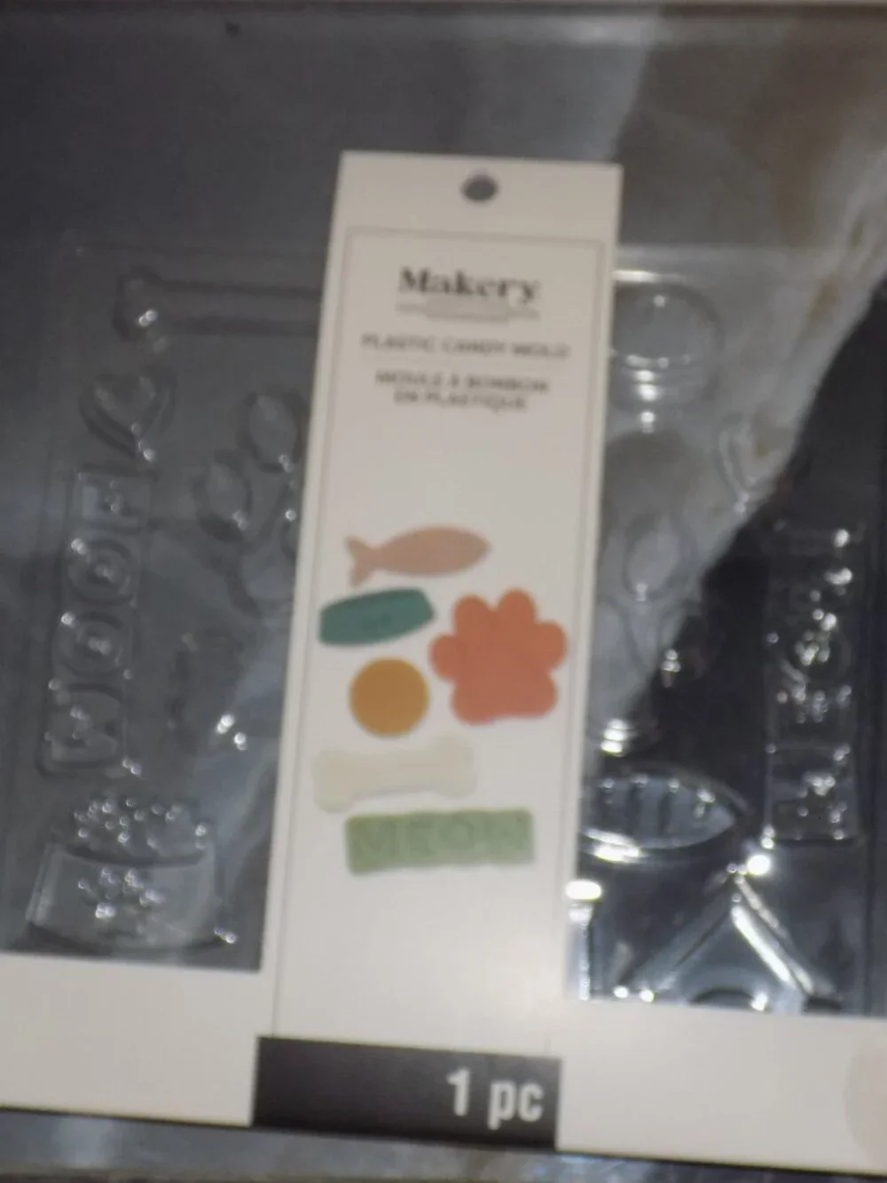 Makery Plastic Pet Candy Mold w/Instructions NEW